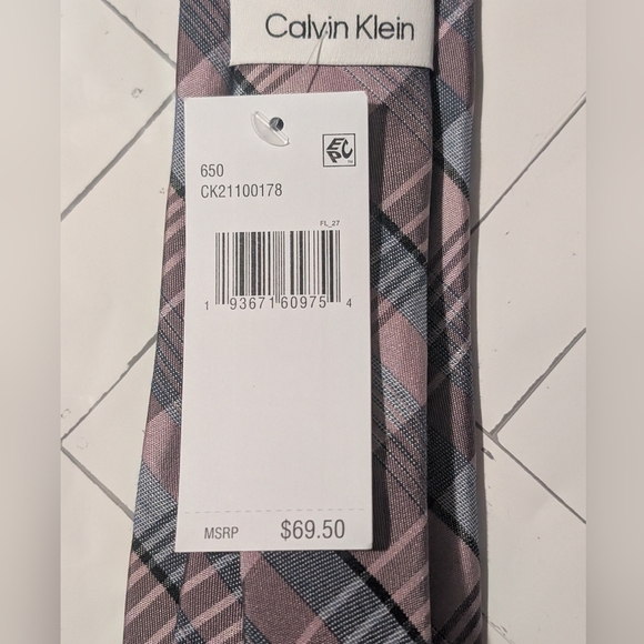 (Bundle Of 5 Ties)Calvin Klein Blue , Lavender and Pink Silk Ties Collection - Picture 6 of 7